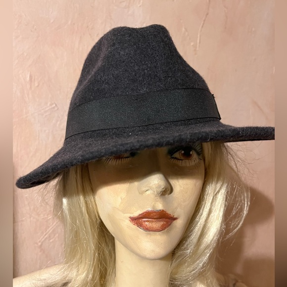 100%wool Stafford - Picture 2 of 2